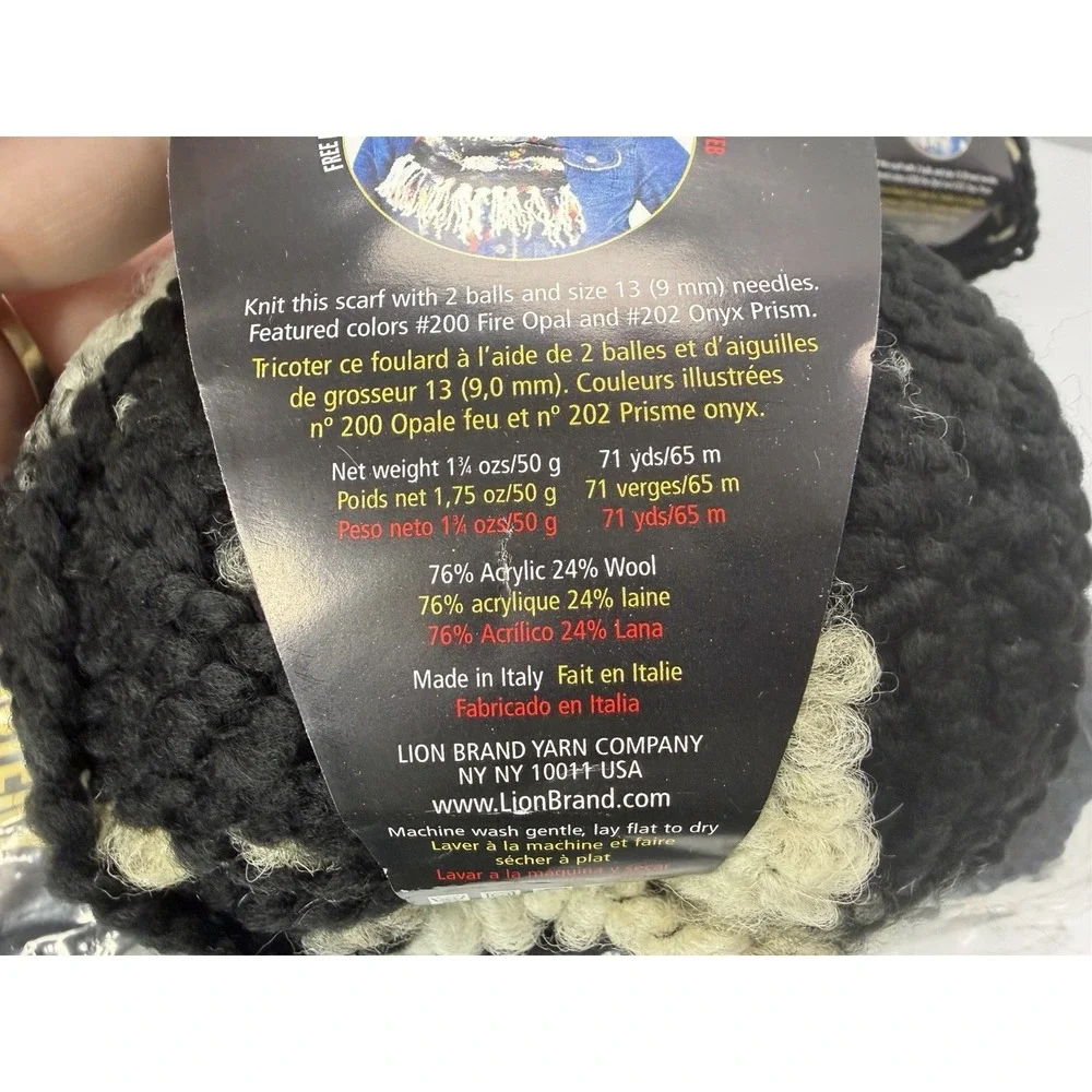 Lion‎ Brand Mystery Yarn Lot Of 12 Acrylic Wool Blend Black Pearl Bulky